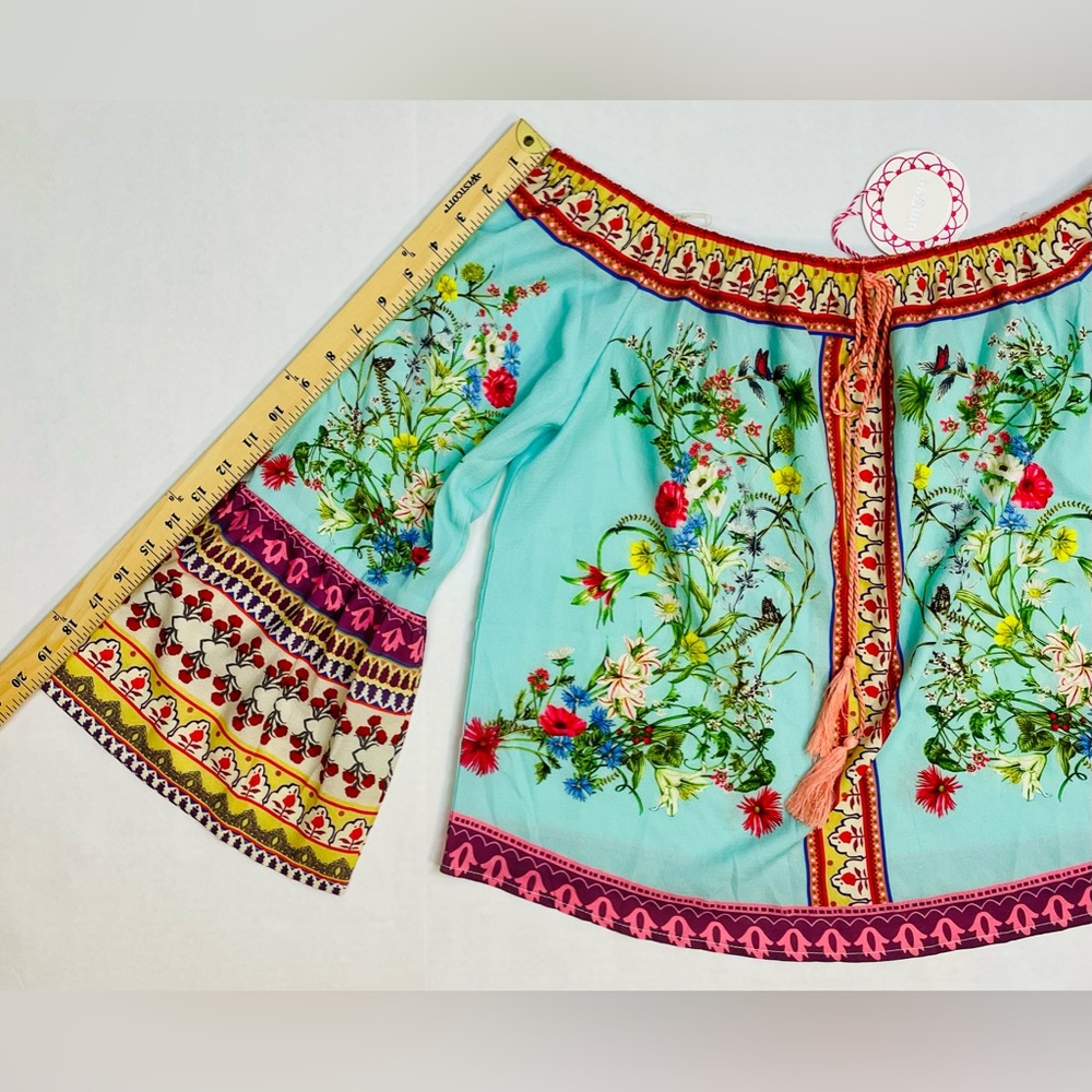 Women’s size small. Umgee brand boho off the shoulder top with bell sleeves! NWT - Picture 6 of 6